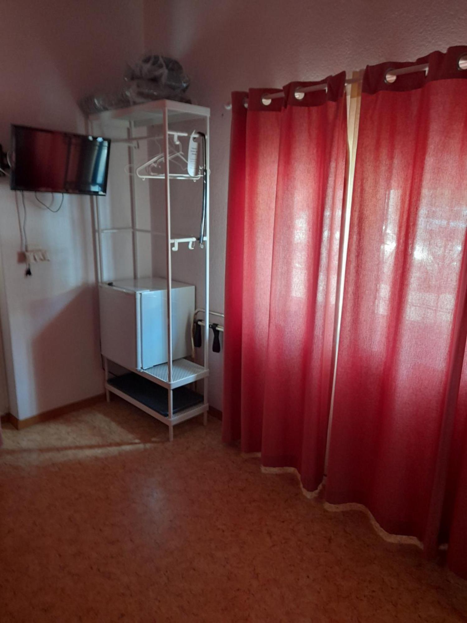 Hotel Garni Elisabetta Gordola Exterior foto